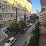 Karanoshouse Apartament *