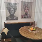 Karanoshouse Apartament