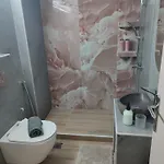 Karanoshouse