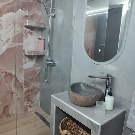 דירה Karanoshouse אדסה