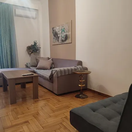 Karanoshouse Apartman