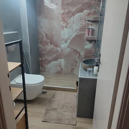 Apartman Karanoshouse