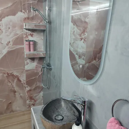 Karanoshouse *