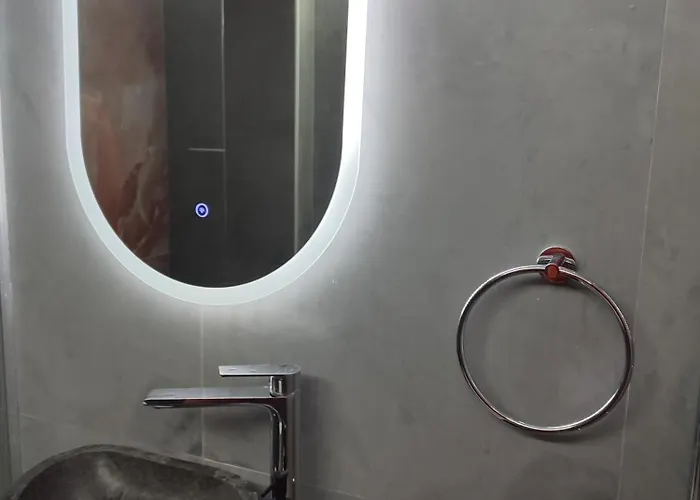 Karanoshouse * 埃泽萨